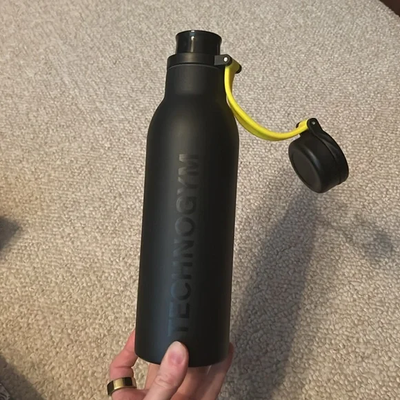 Brand new black thermal water bottle - Picture 4 of 4